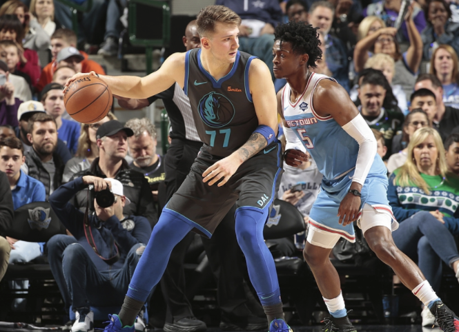 配中后卫与 配中后卫与