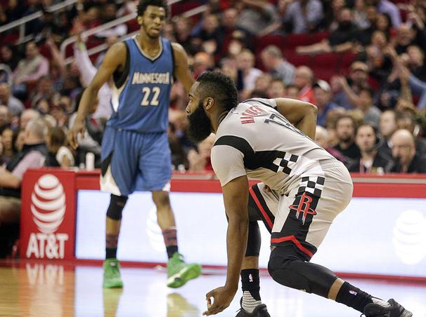 的角度看 的角度看