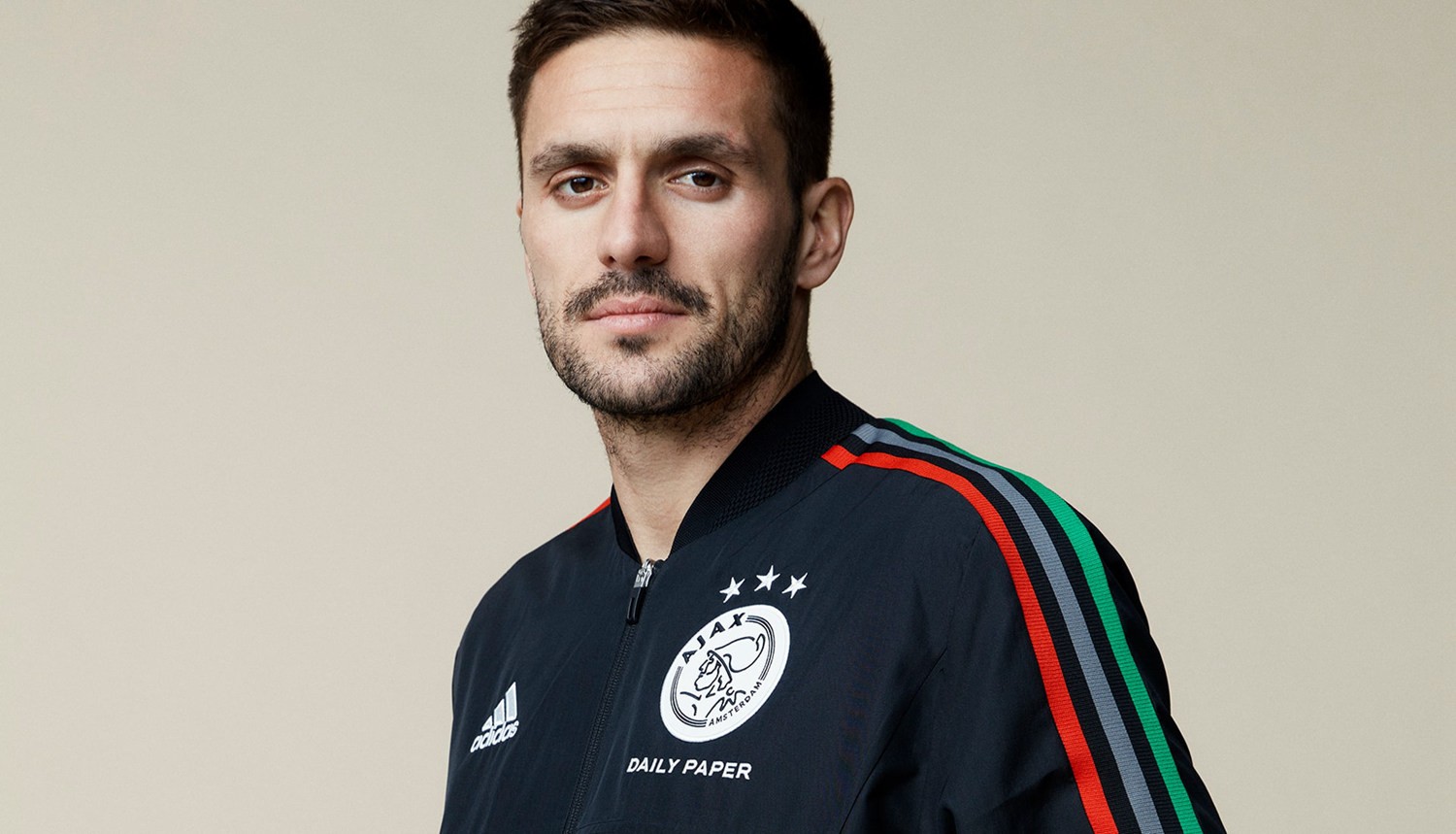 队一直以创 队一直以创